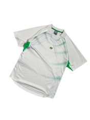 Fehér vintage rövid ujjú streetwear póló zöld mintával és kerek nyakkal