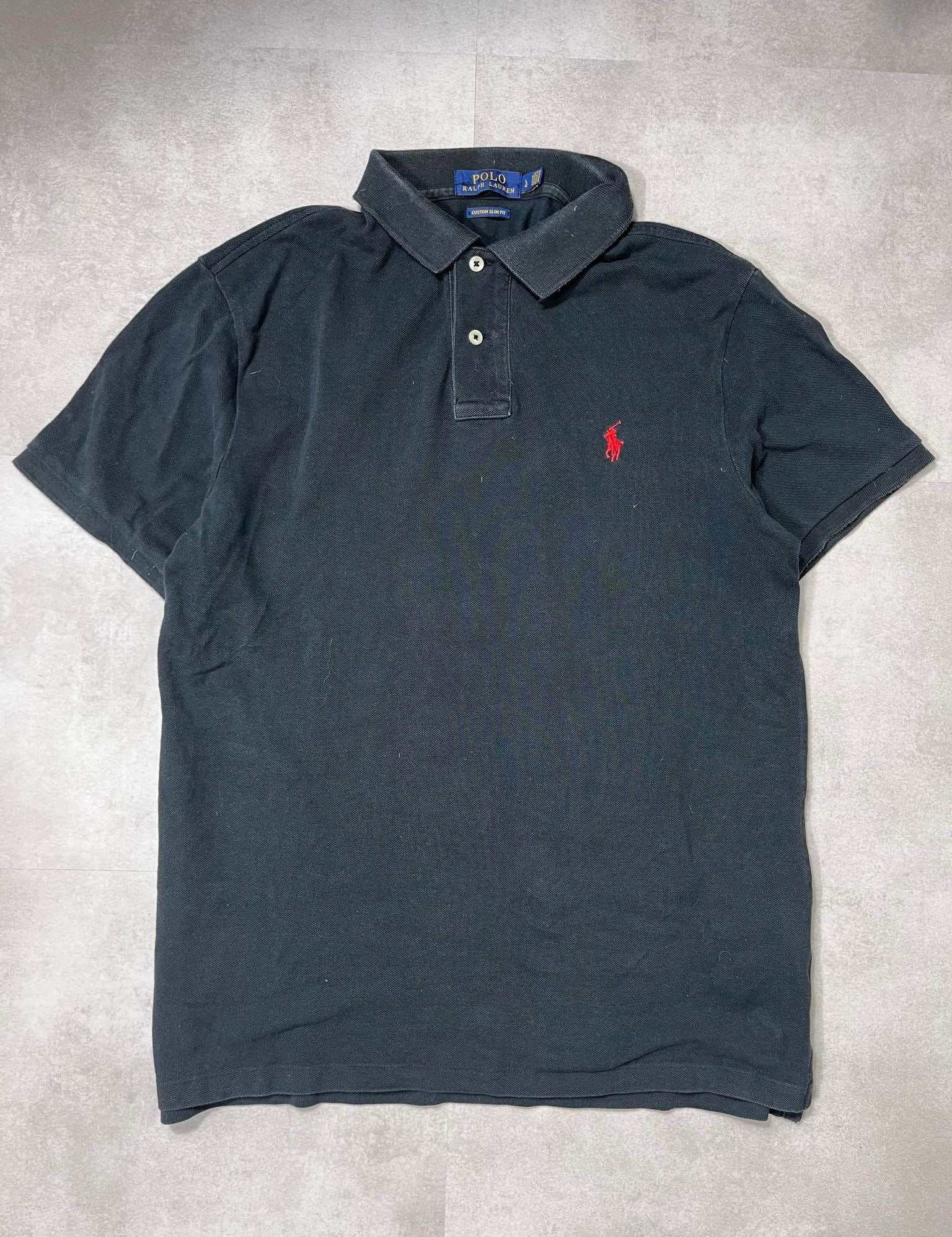 Ralph Lauren Polo (L)