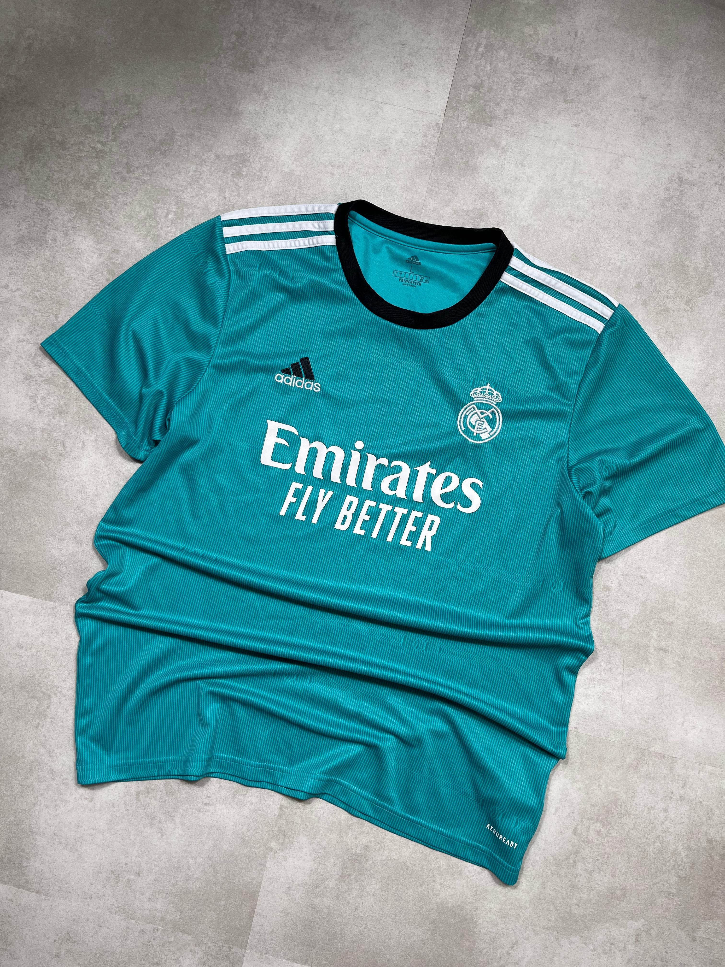 Adidas Real Madrid 2021-22 Kit (L)