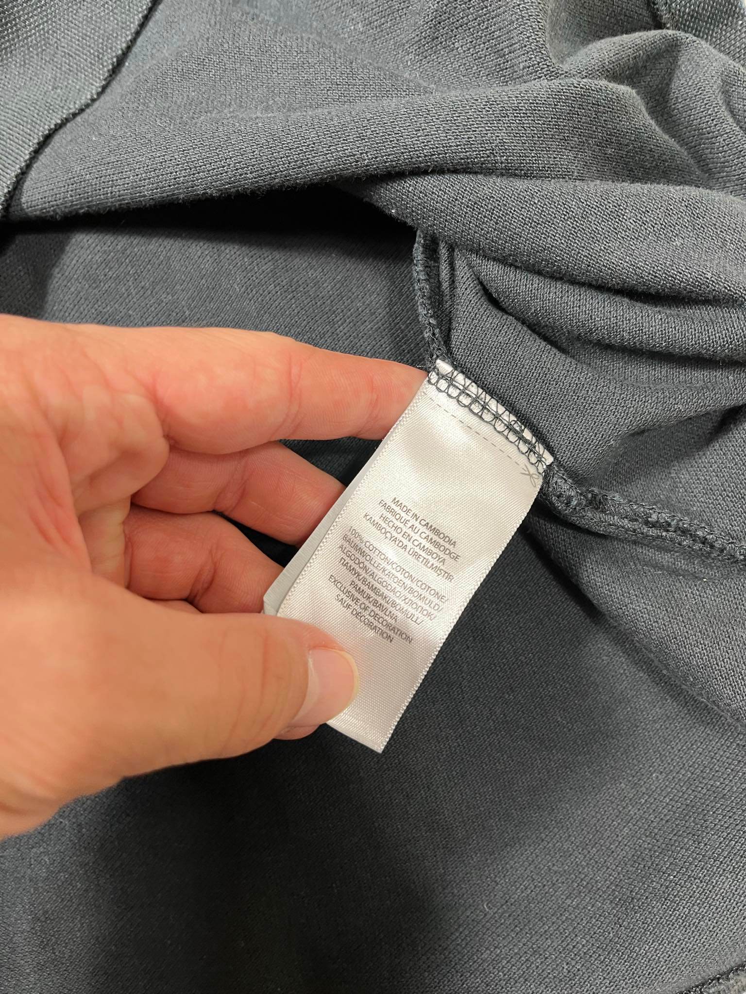 Ralph Lauren Polo (L)