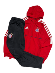 *Adidas 2017-18 Bayern Munich Tracksuit (M)