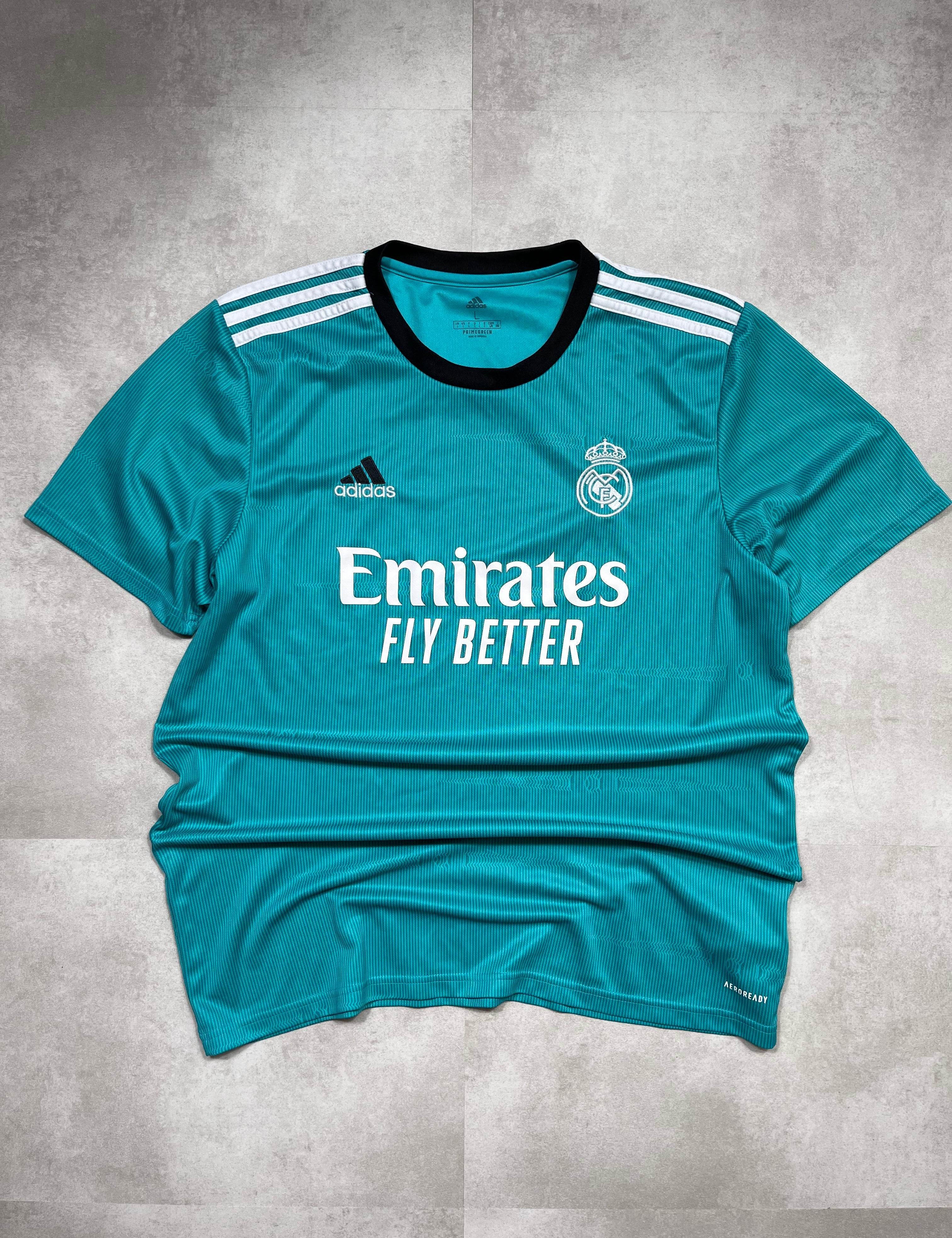 Adidas Real Madrid 2021-22 Kit (L)
