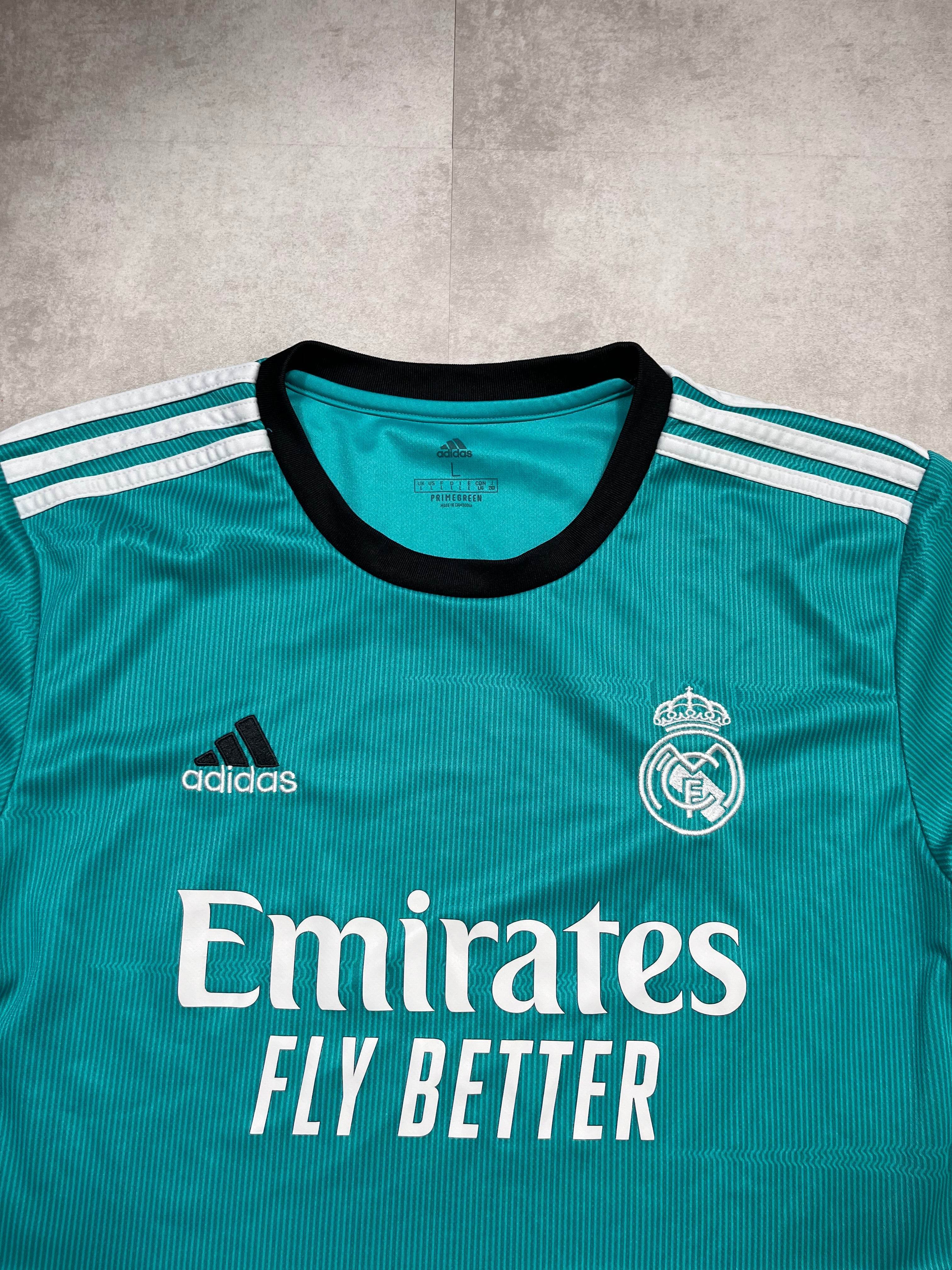 Adidas Real Madrid 2021-22 Kit (L)