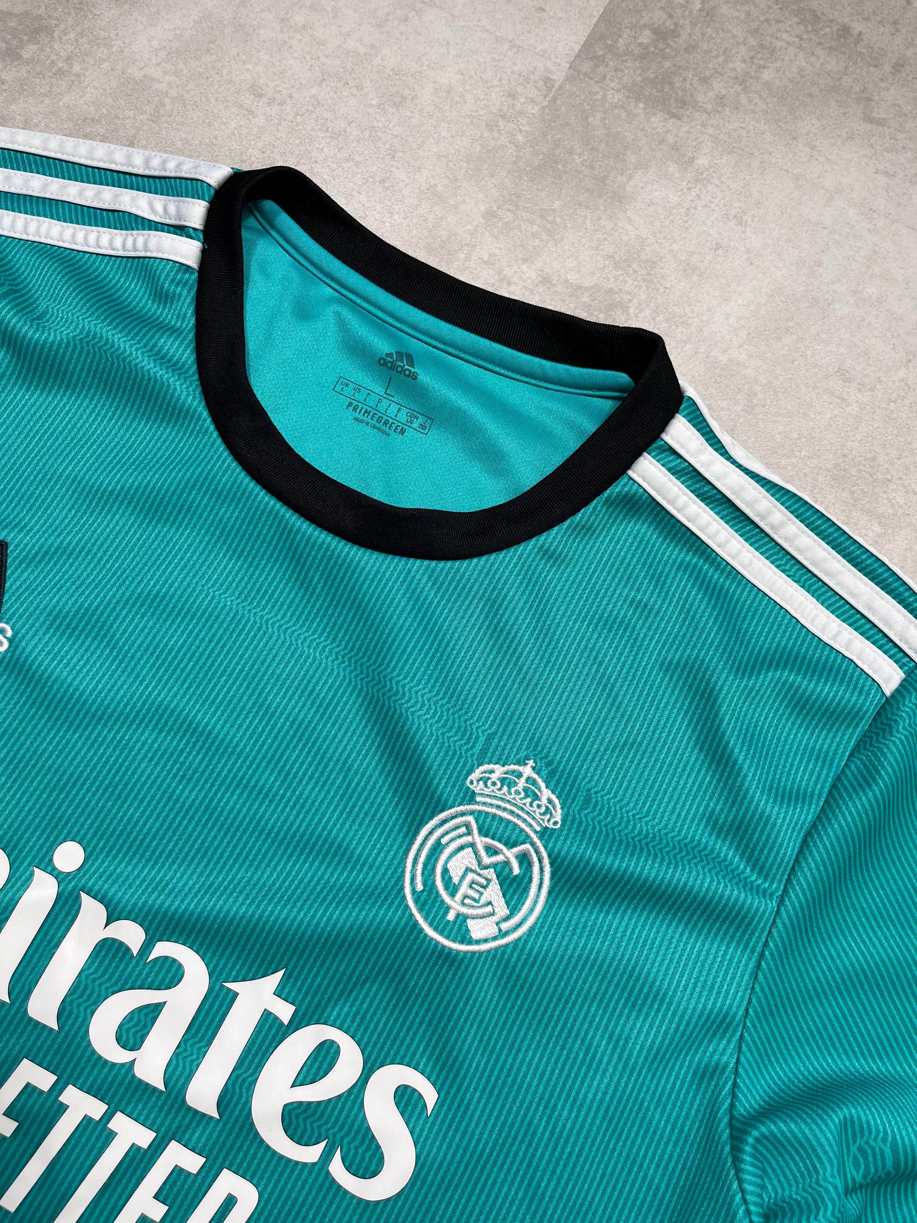 Adidas Real Madrid 2021-22 Kit (L)