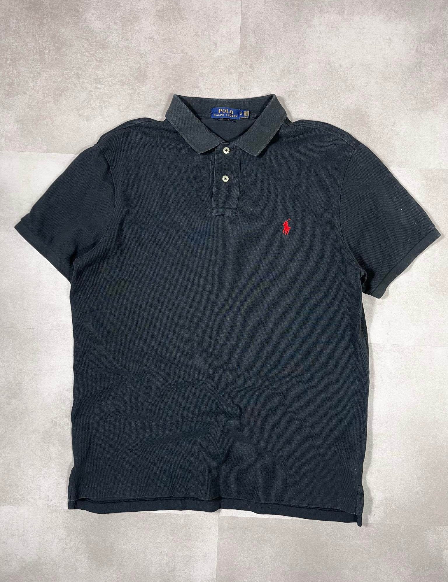 Ralph Lauren Polo (L)