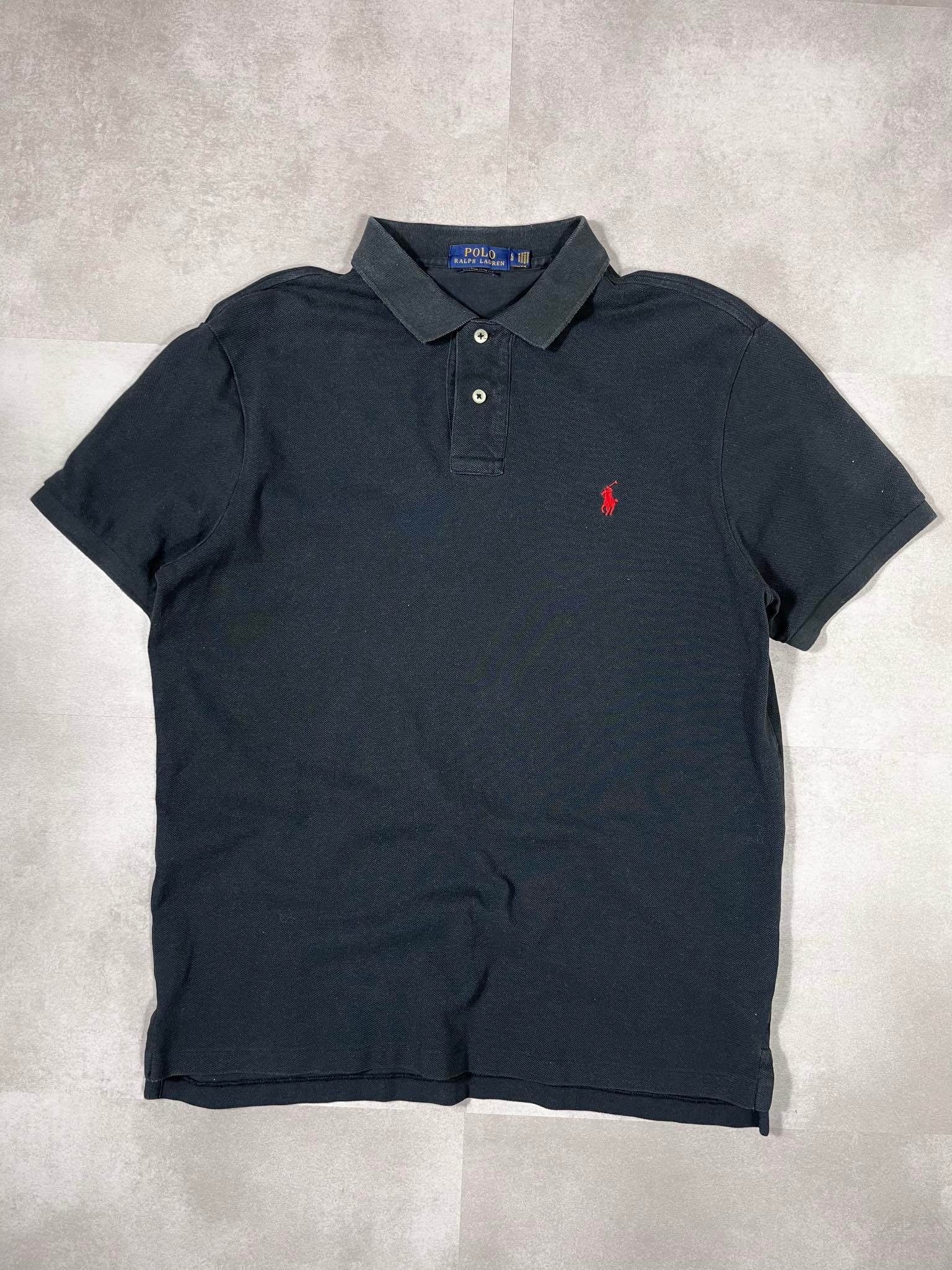 Ralph Lauren Polo (L)