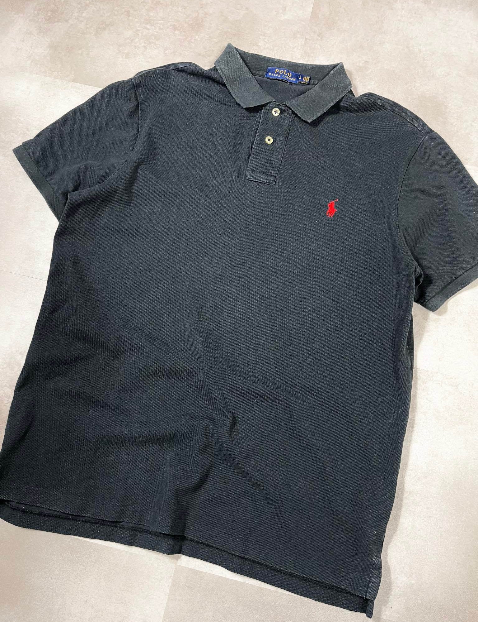 Ralph Lauren Polo (L)