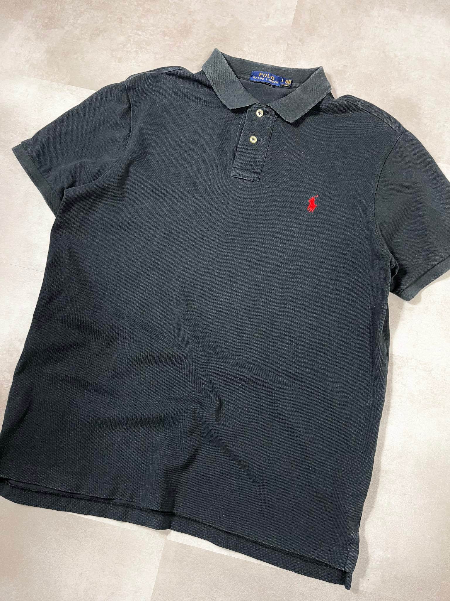 Ralph Lauren Polo (L)