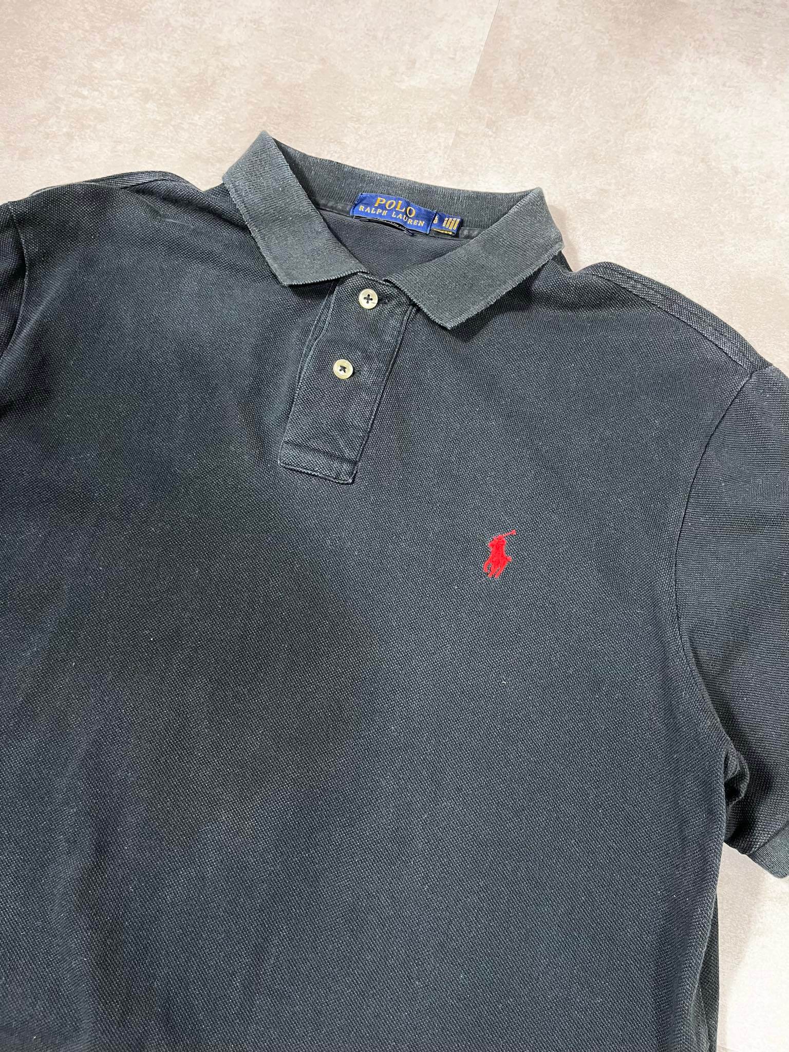 Ralph Lauren Polo (L)