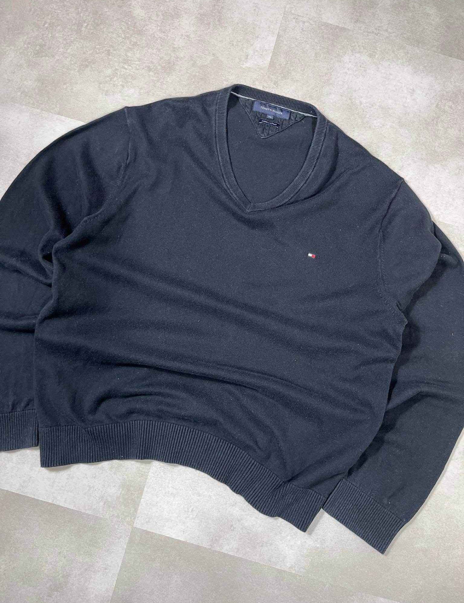 Tommy Hilfiger V-Neck Sweater (XL)