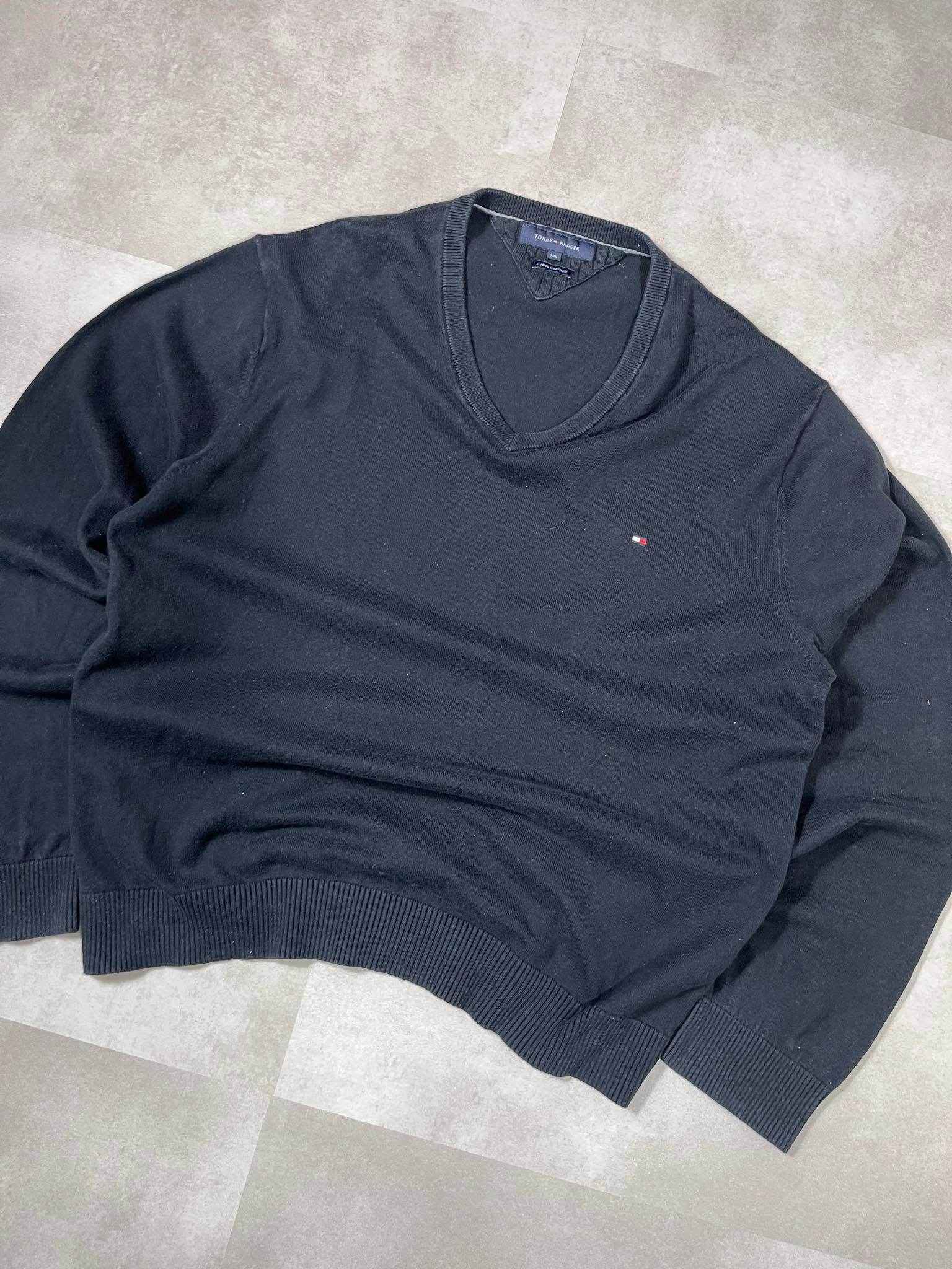 Tommy Hilfiger V-Neck Sweater (XL)