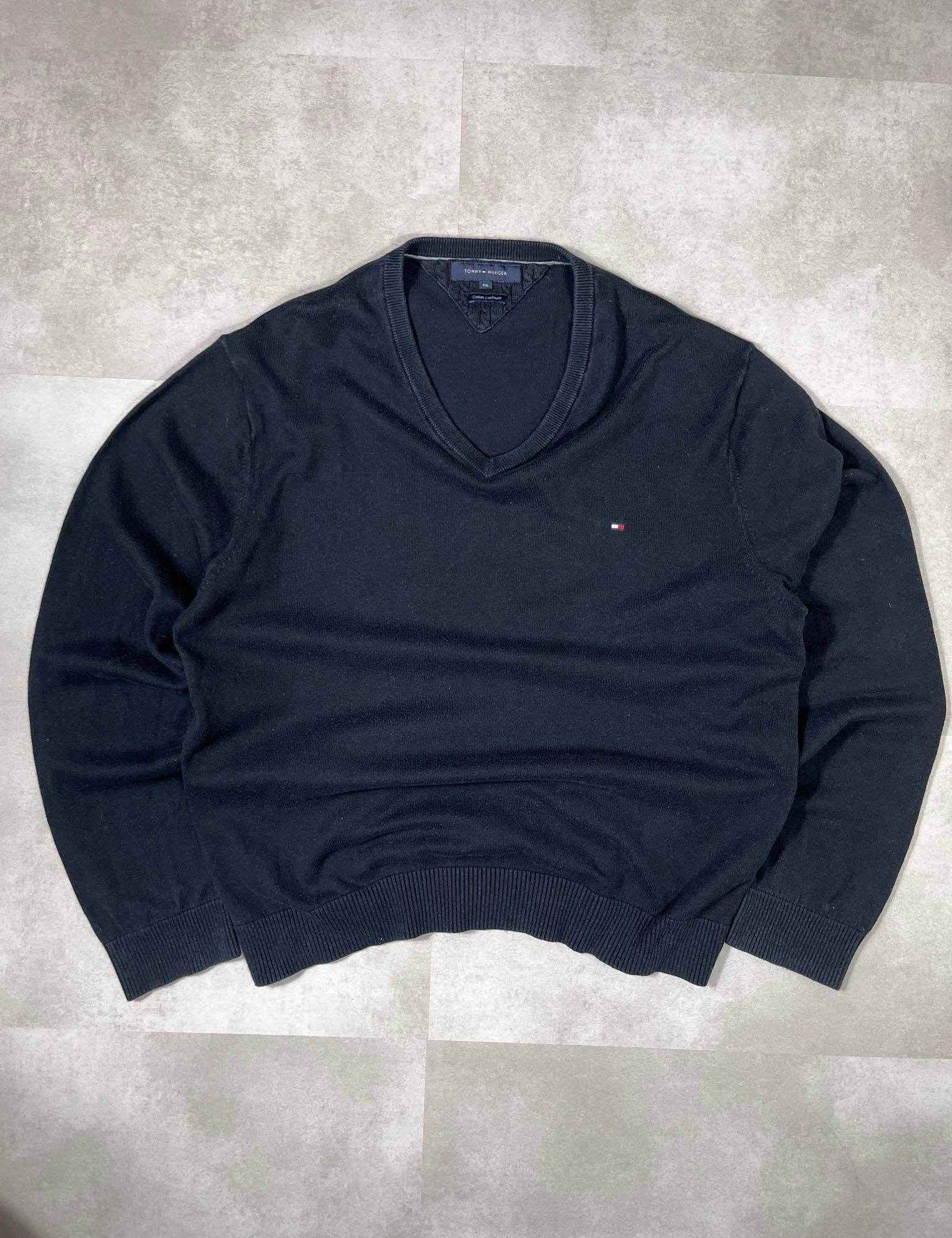 Tommy Hilfiger V-Neck Sweater (XL)